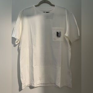 UNIQLO ATTACK ON TITAN white tshirt NEW size L